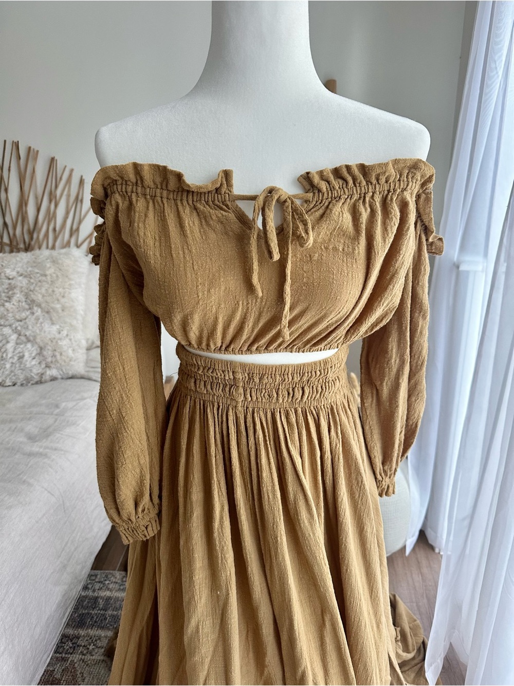 Reclamation Two-Piece Gown - Picture 4 of 7
